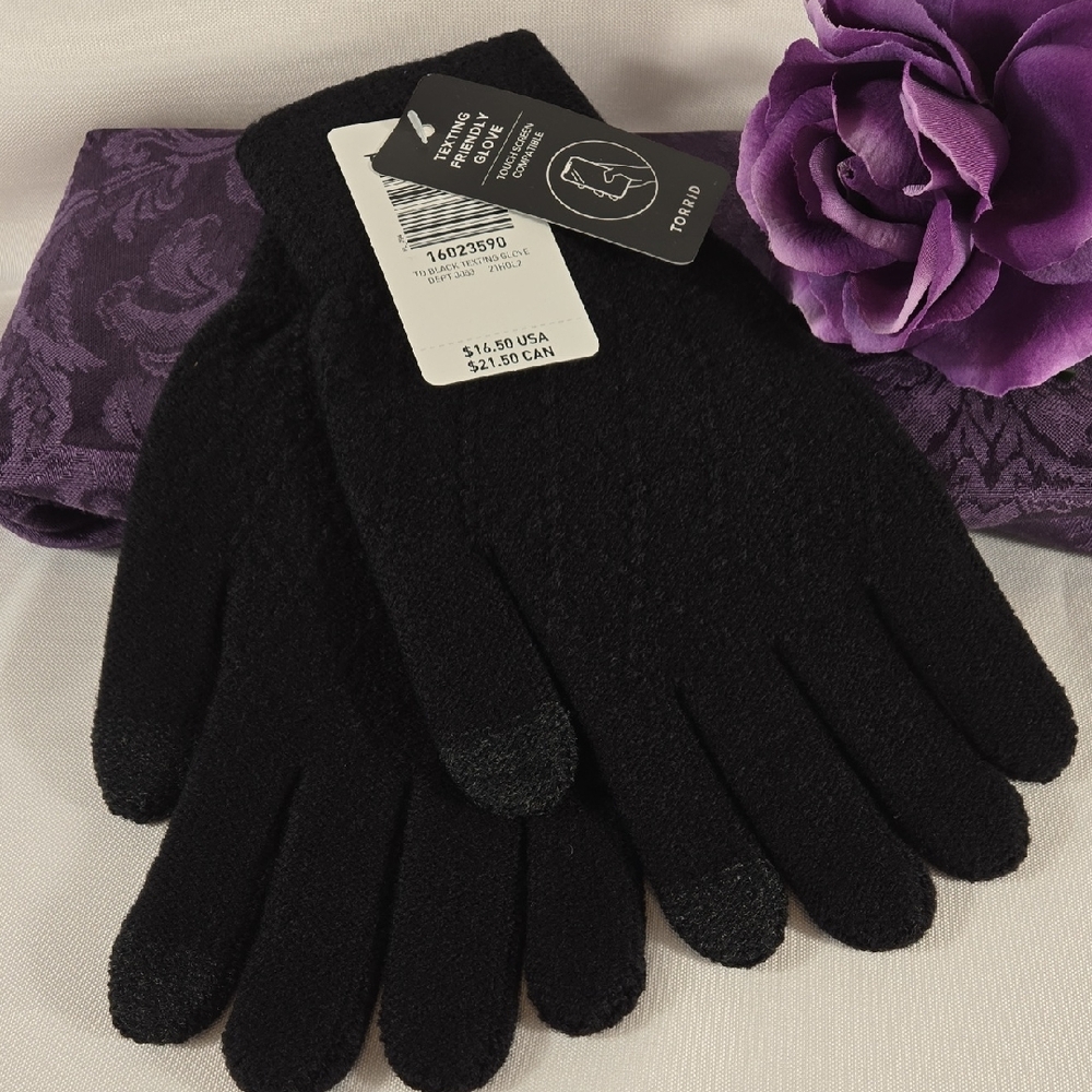 TORRID BLACK TEXTING GLOVES WITH RIBBED CUFFS NWT
